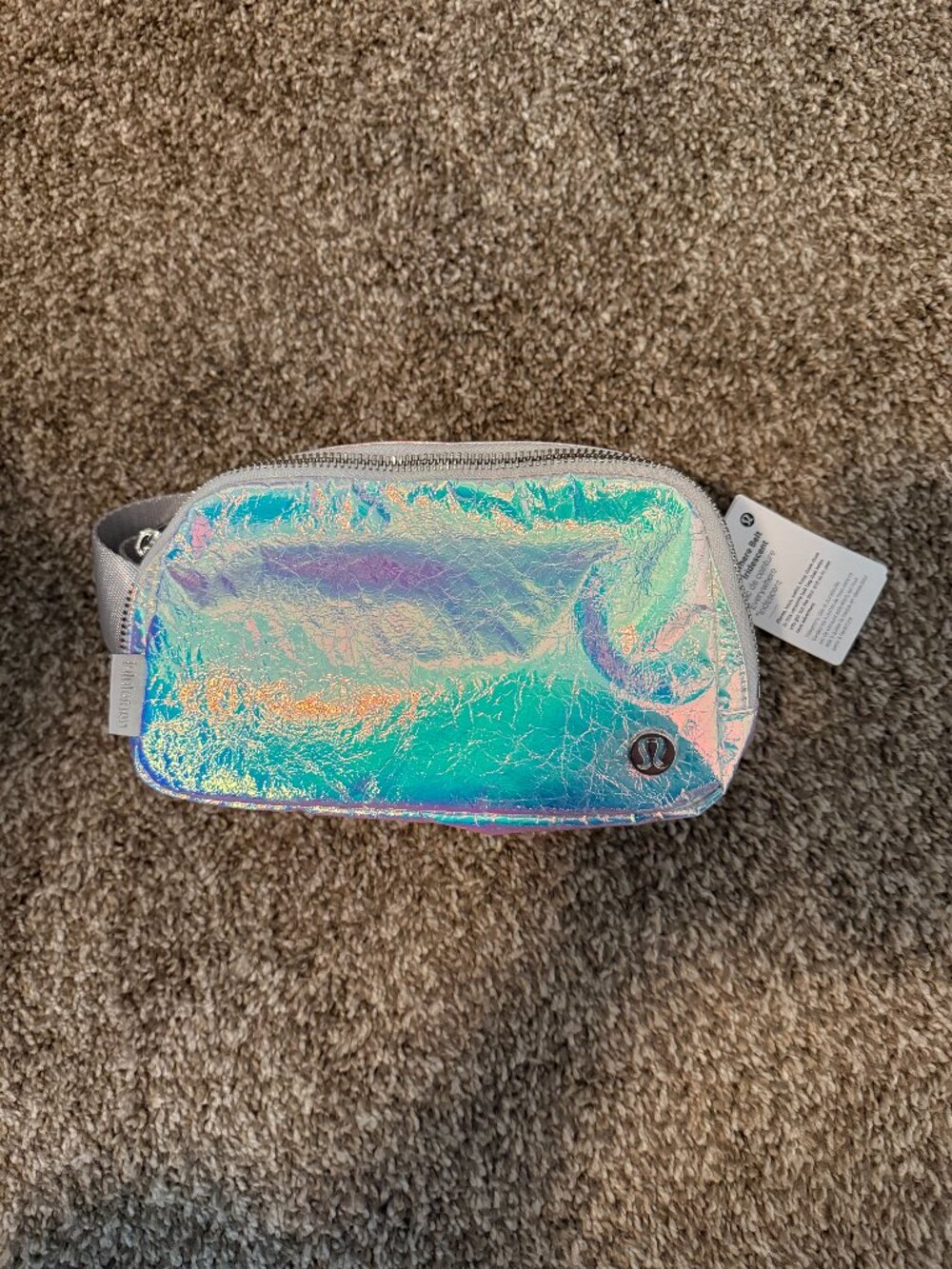 NWT RARE Lululemon Everywhere Belt Bag 1L Iridescent Silver